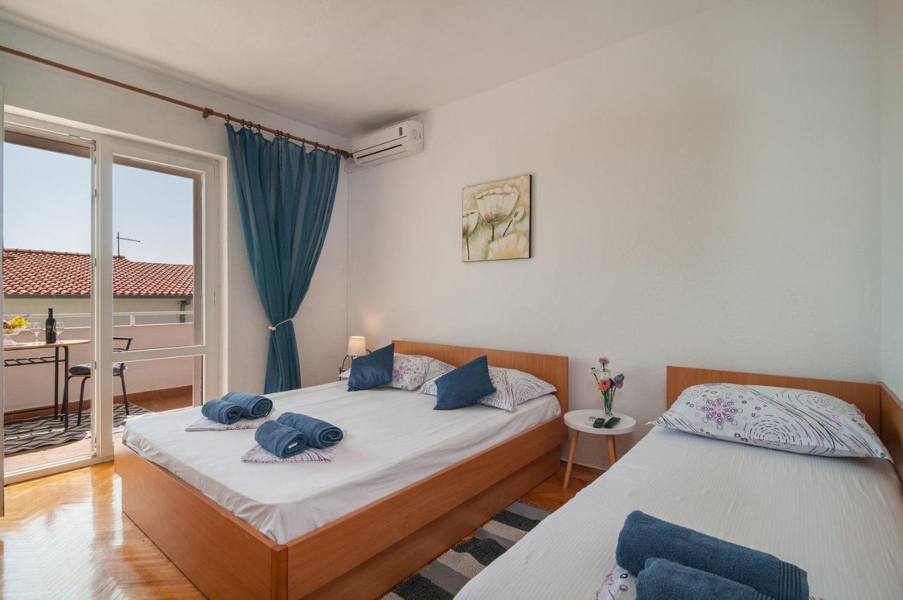 Apartman Neven Podgora Exterior foto