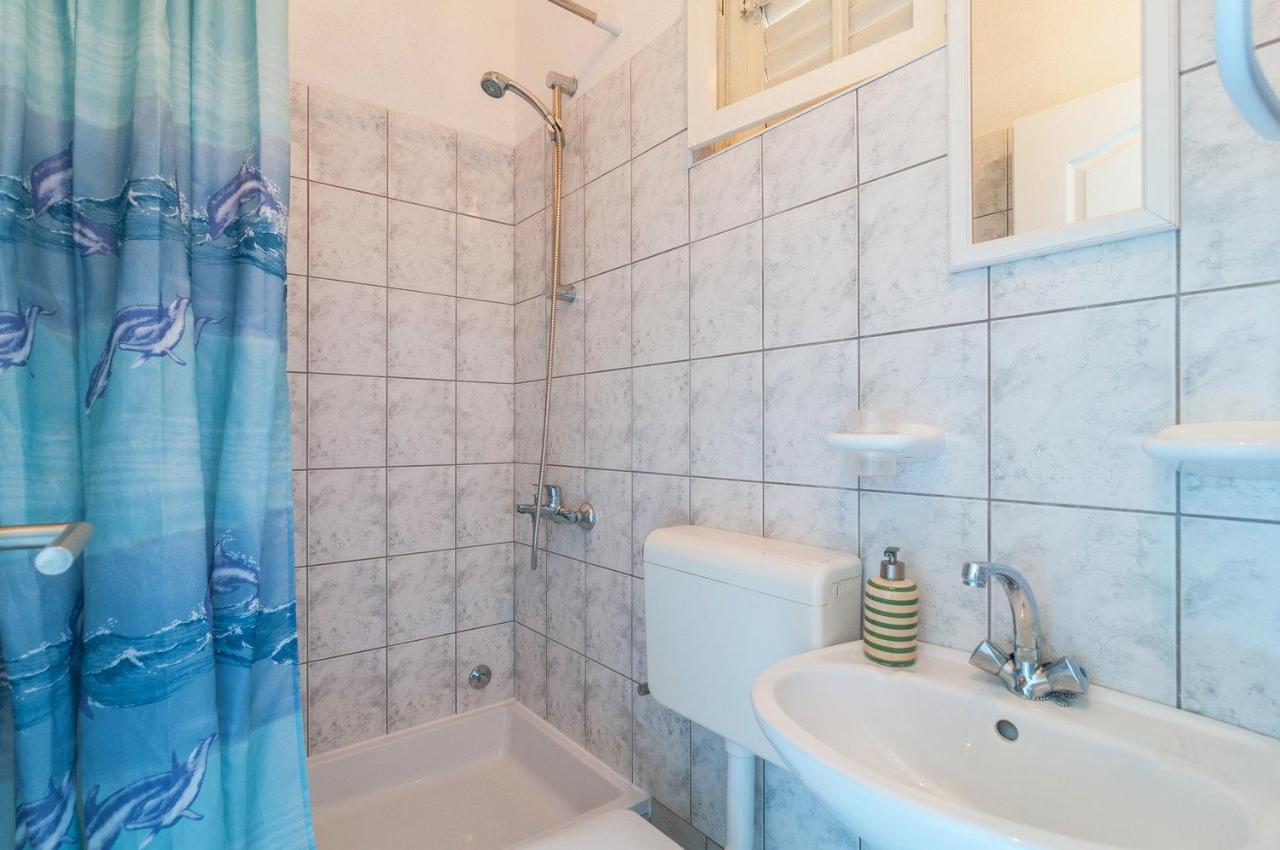 Apartman Neven Podgora Exterior foto